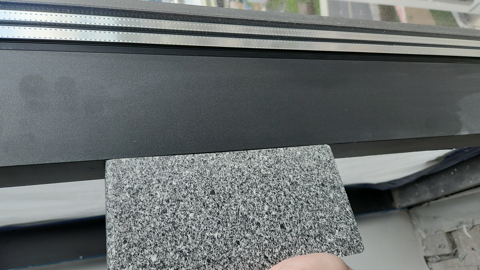 Подоконник Moeller LD-S 30 Серый гранит 3